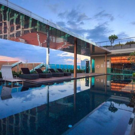 Luxury And Modern Condo In Central Chiang Mai - Astra Condo ภายนอก รูปภาพ