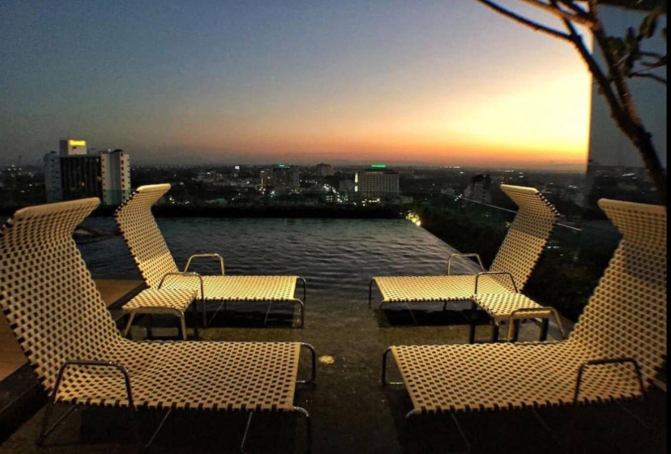 Luxury And Modern Condo In Central Chiang Mai - Astra Condo ภายนอก รูปภาพ