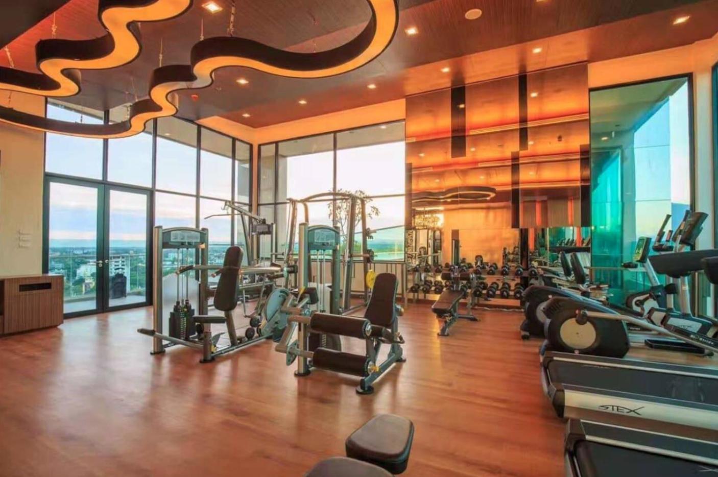 Luxury And Modern Condo In Central Chiang Mai - Astra Condo ภายนอก รูปภาพ