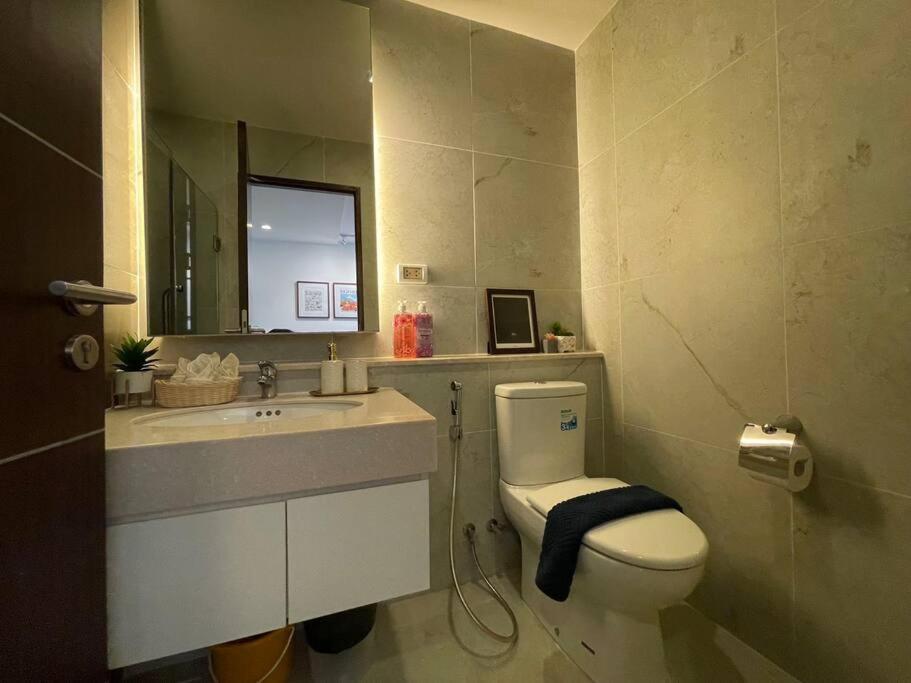 Luxury And Modern Condo In Central Chiang Mai - Astra Condo ภายนอก รูปภาพ